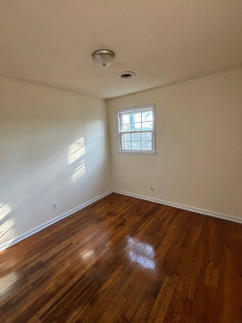 Apartment for rent at 209 Mayfair Dr, Columbia, SC 29209
