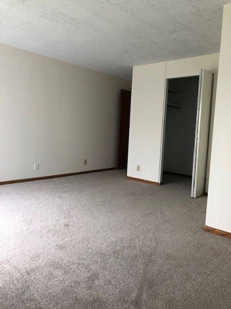 Apartment for rent at 5525 Hansen Rd, Minneapolis, MN 55436