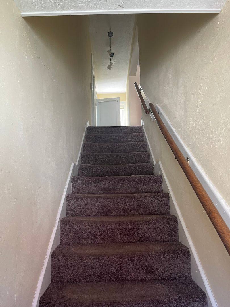 Apartment for rent at 1427 31st St, Des Moines, IA 50311