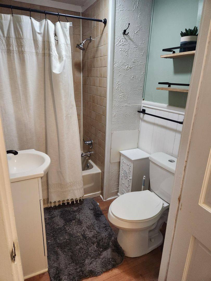 Apartment for rent at 17 George St, Bangor, ME 04401