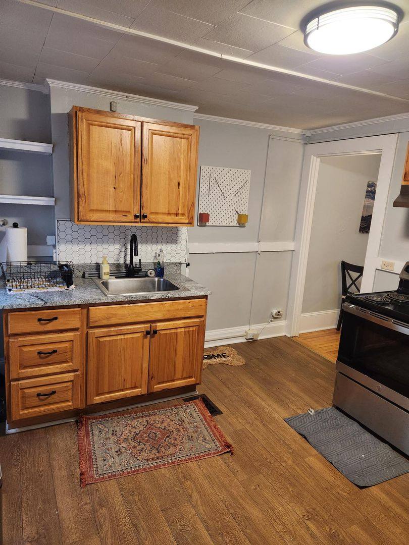 Apartment for rent at 17 George St, Bangor, ME 04401