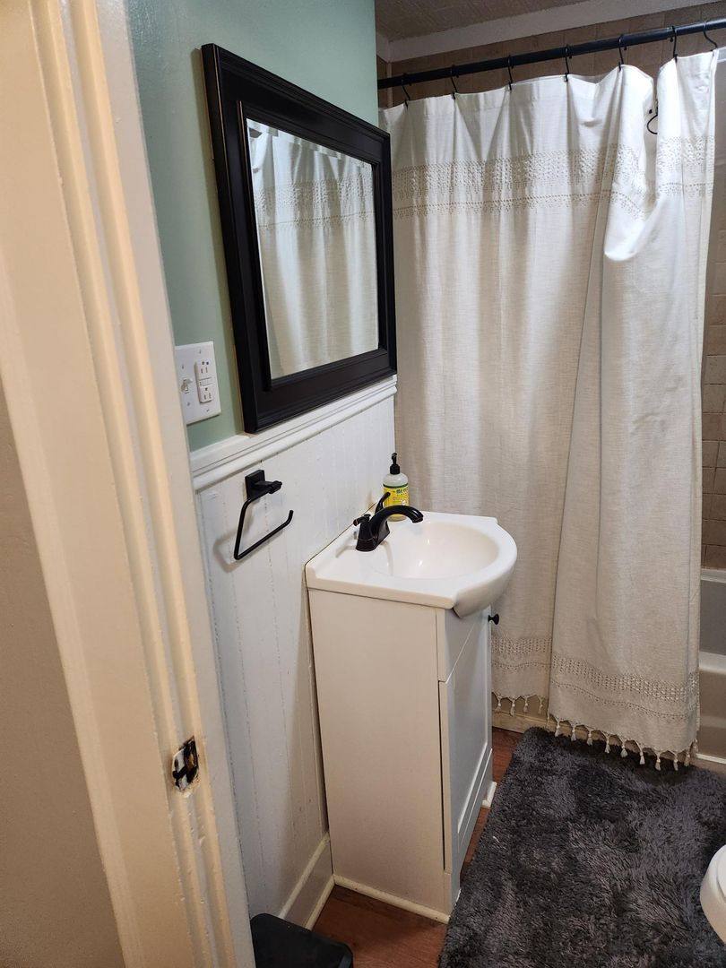 Apartment for rent at 17 George St, Bangor, ME 04401