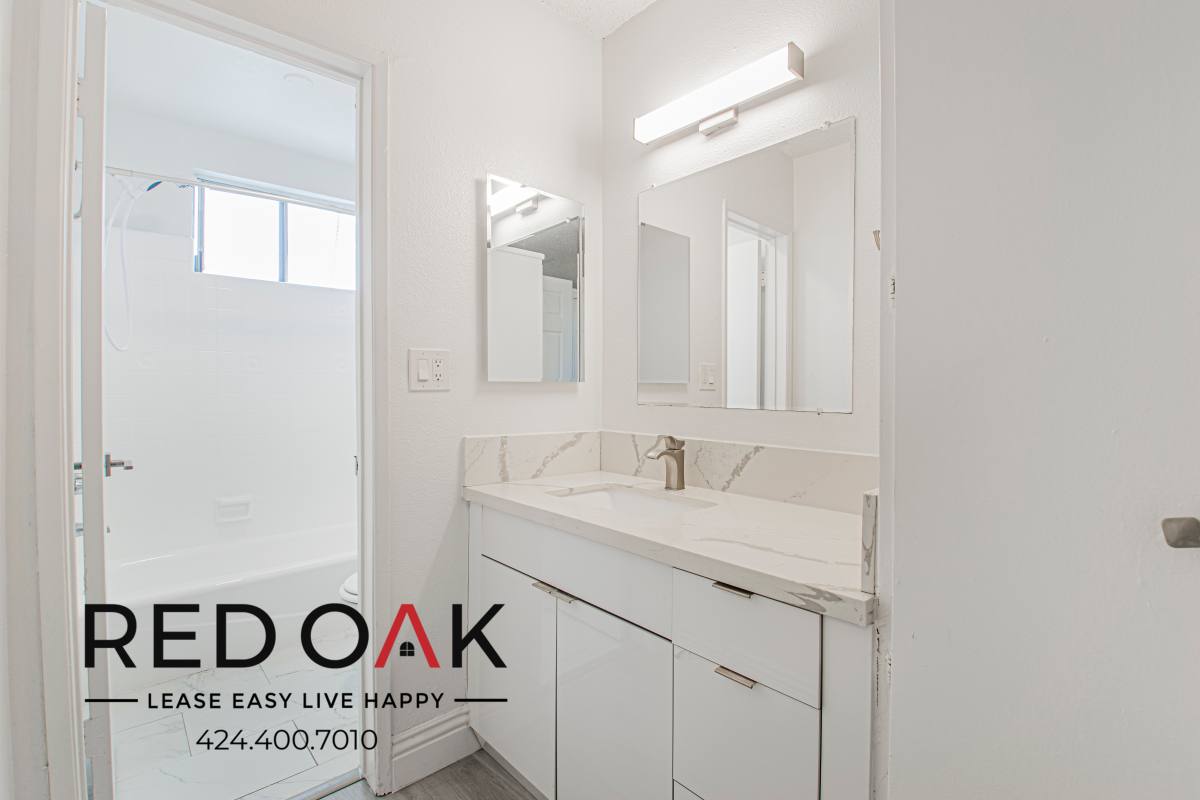 Apartment for rent at 5119 Fountain Ave #122, Los Angeles, CA 90029
