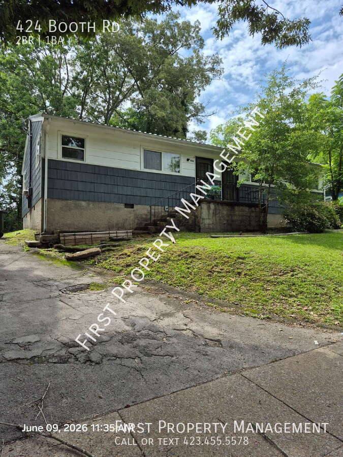 Apartment for rent at 424 Booth Rd, Chattanooga, TN 37411