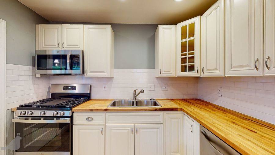 House for rent at 813 Hilltop Terrace SE, Washington, DC 20019