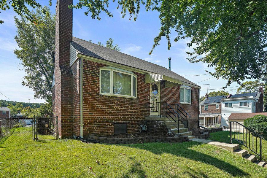 House for rent at 813 Hilltop Terrace SE, Washington, DC 20019