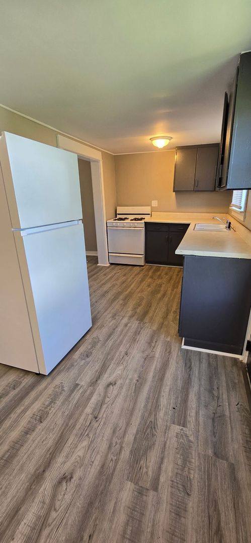 Apartment for rent at 110 E Jackson St, Alexandria, IN 46001