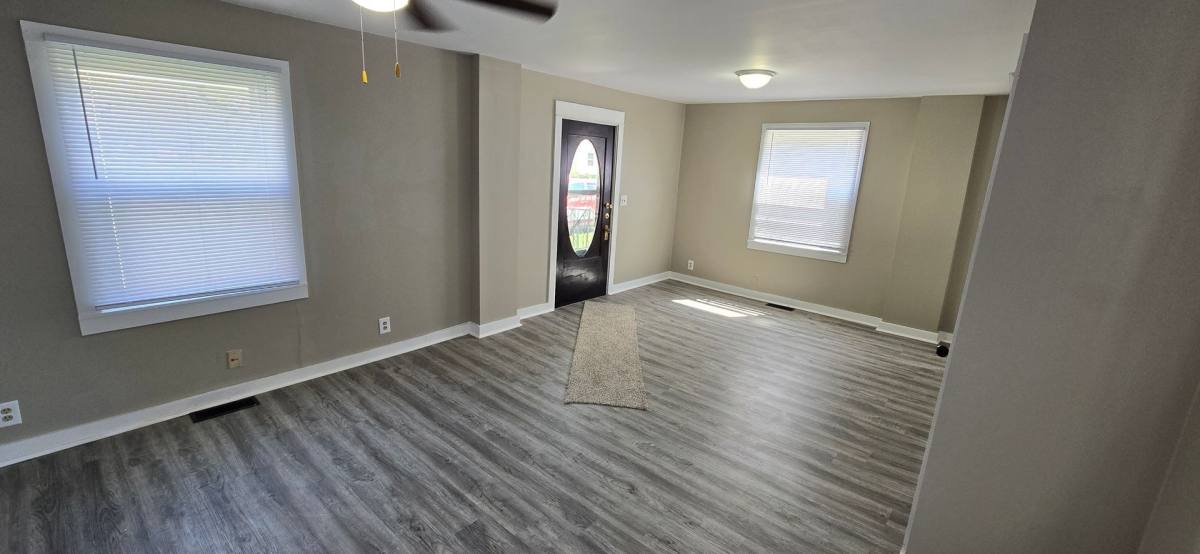 Apartment for rent at 110 E Jackson St, Alexandria, IN 46001