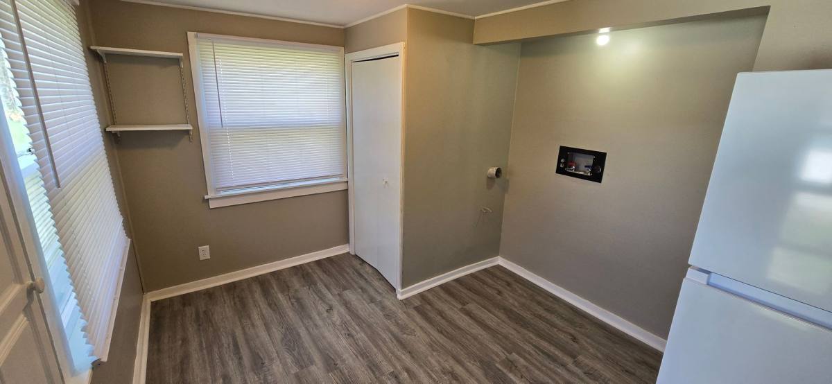 Apartment for rent at 110 E Jackson St, Alexandria, IN 46001
