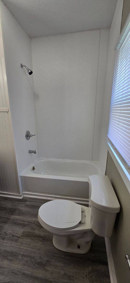 Apartment for rent at 110 E Jackson St, Alexandria, IN 46001