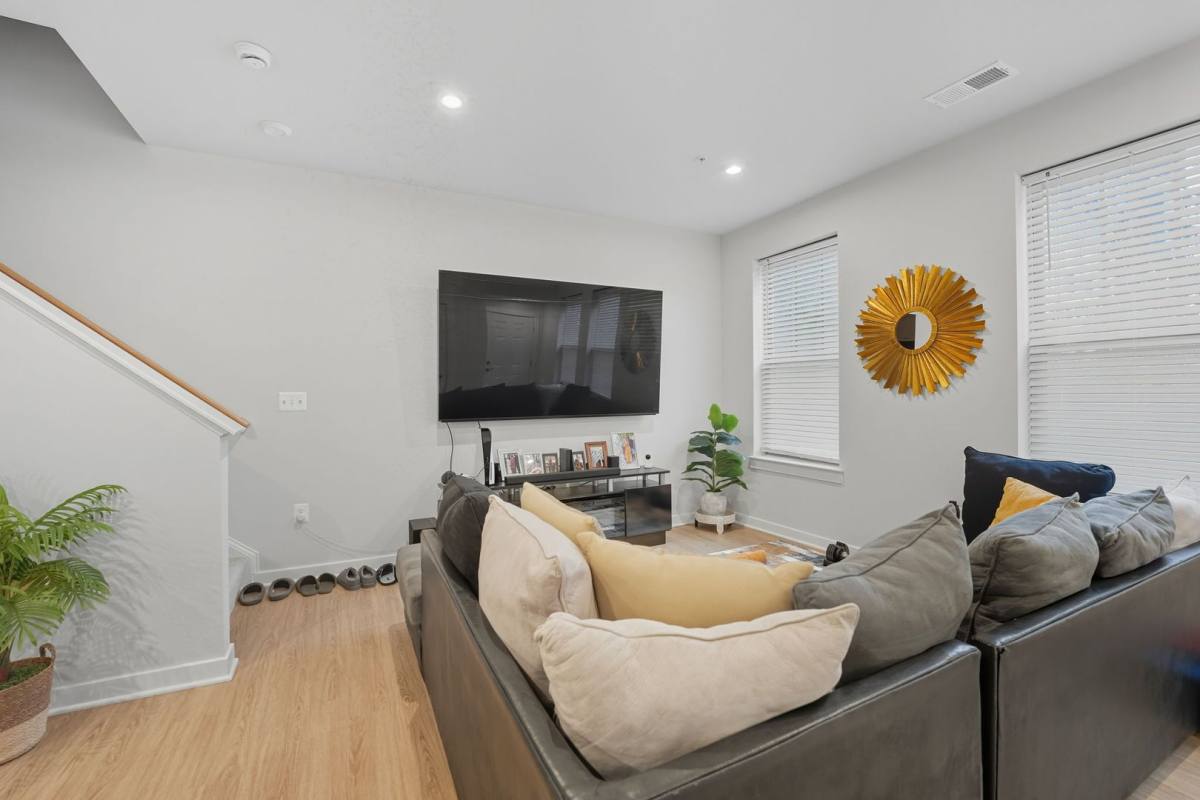 Condo for rent at 707 Thomas Lane #A, Manassas, VA 20111