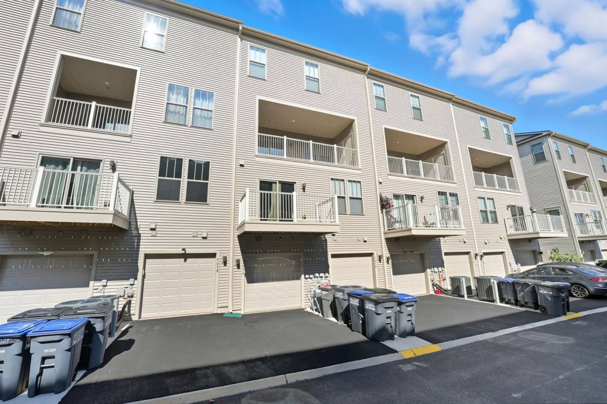 Condo for rent at 707 Thomas Lane #A, Manassas, VA 20111