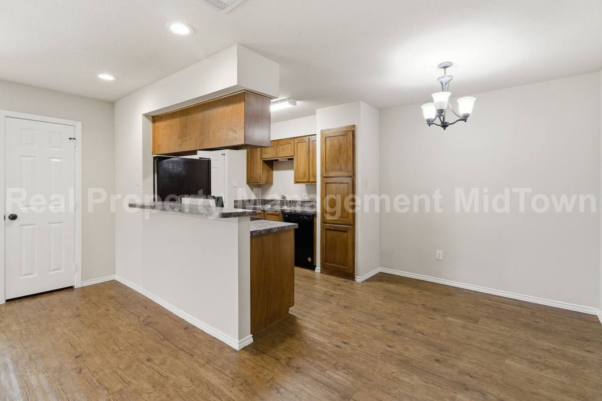 House for rent at 2307 Monte Carlo Dr, Arlington, TX 76015