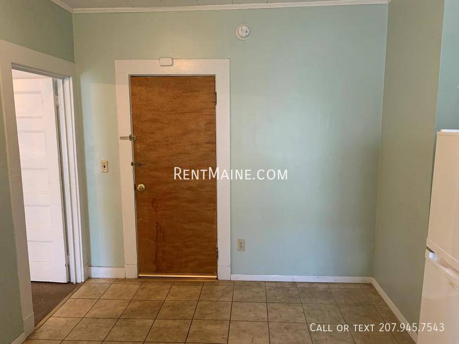 Apartment for rent at 99-101 Center St #2, Bangor, ME 04401