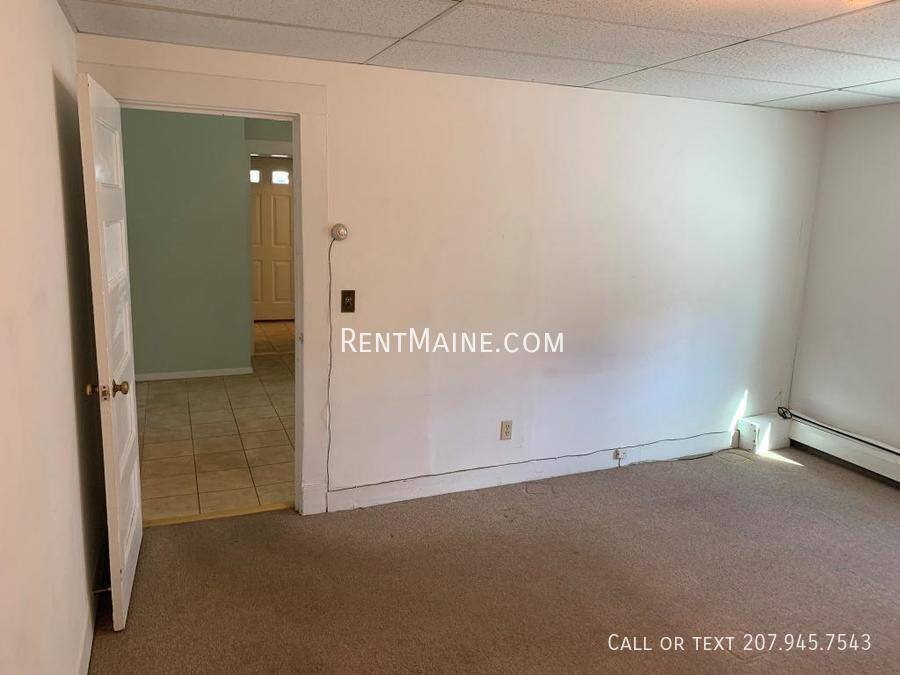 Apartment for rent at 99-101 Center St #2, Bangor, ME 04401