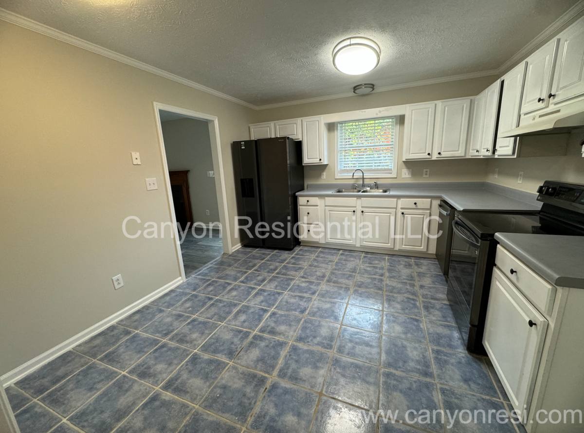 House for rent at 229 Lakeside Rd, Raeford, NC 28376