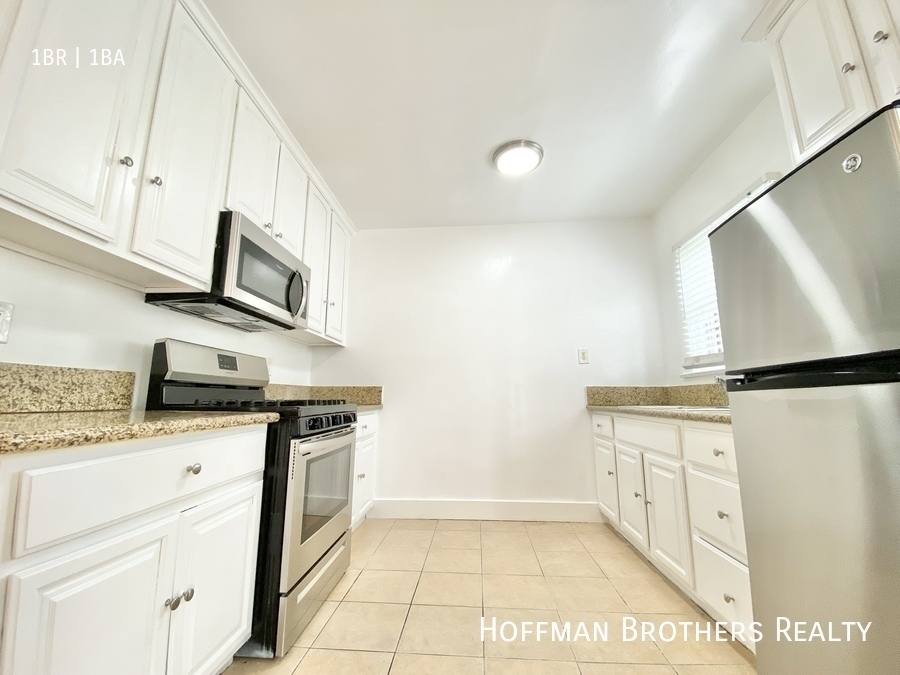 Apartment for rent at 5418 Fountain Ave #1 4, Los Angeles, CA 90029