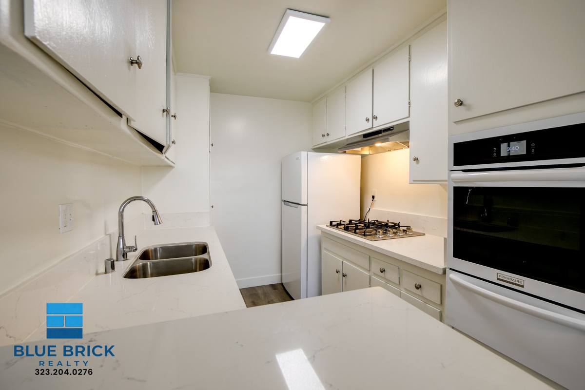 Apartment for rent at 17834 Burbank Blvd #111, Encino, CA 91316