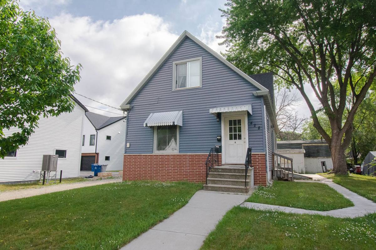 Apartment for rent at 428 9th Ave SE, Rochester, MN 55904