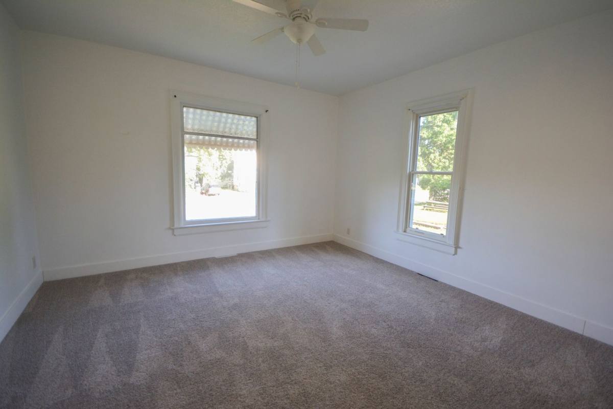 Apartment for rent at 428 9th Ave SE, Rochester, MN 55904