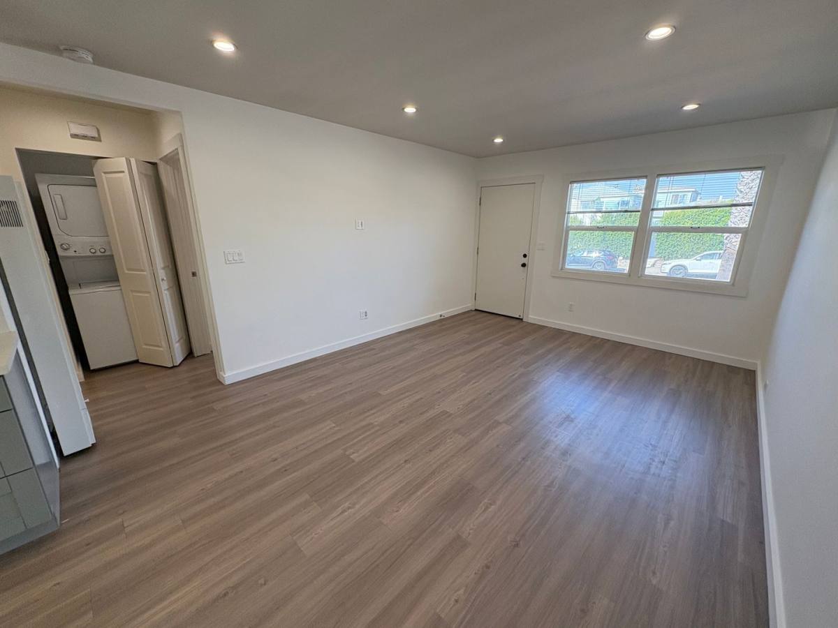 Apartment for rent at 2101-2107 Reed Ave, San Diego, CA 92109