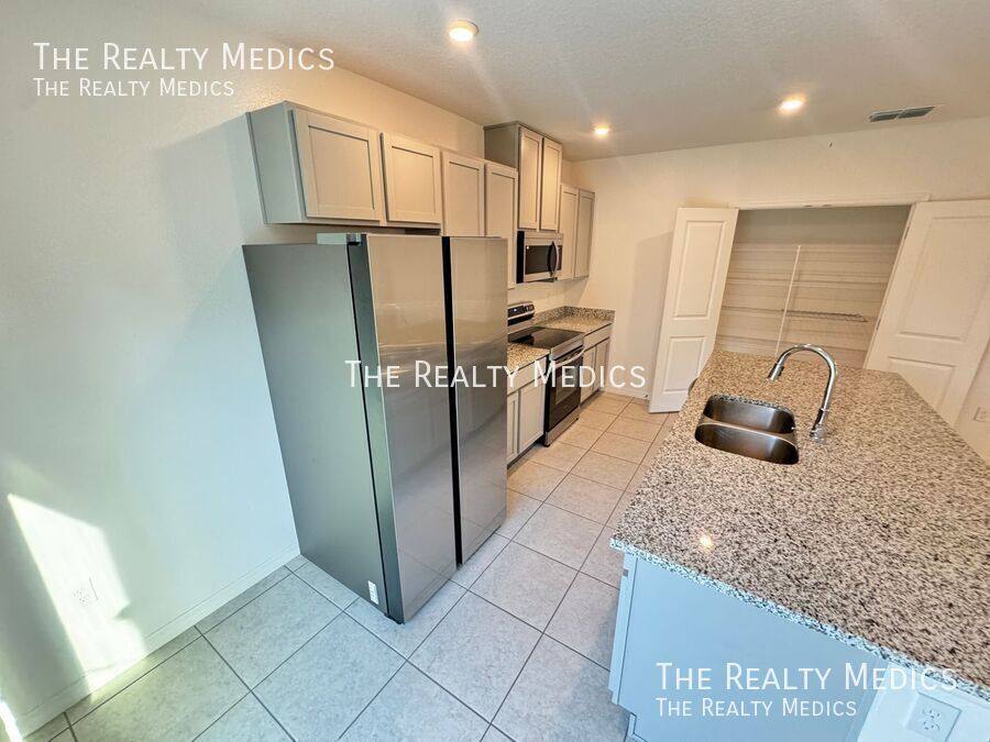 House for rent at 320 Mariana Way, Kissimmee, FL 34758