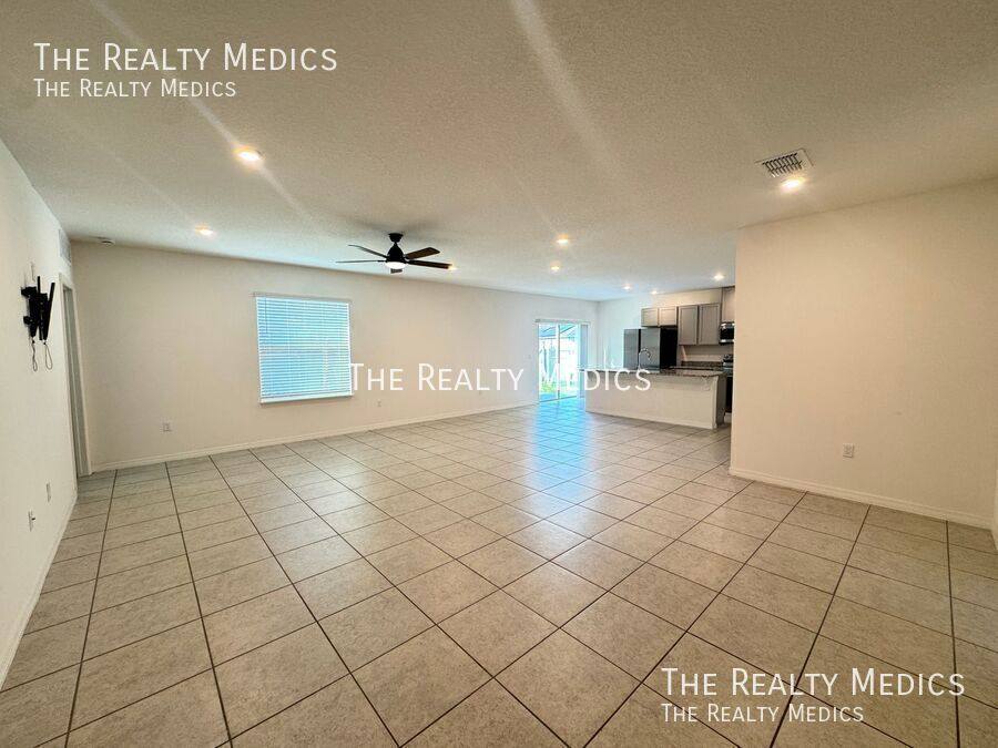 House for rent at 320 Mariana Way, Kissimmee, FL 34758