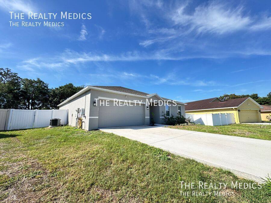 House for rent at 320 Mariana Way, Kissimmee, FL 34758