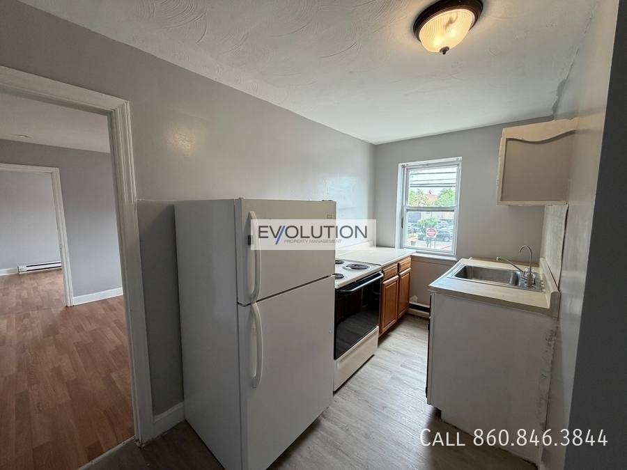 Apartment for rent at 5 Upson St #5, Bristol, CT 06010