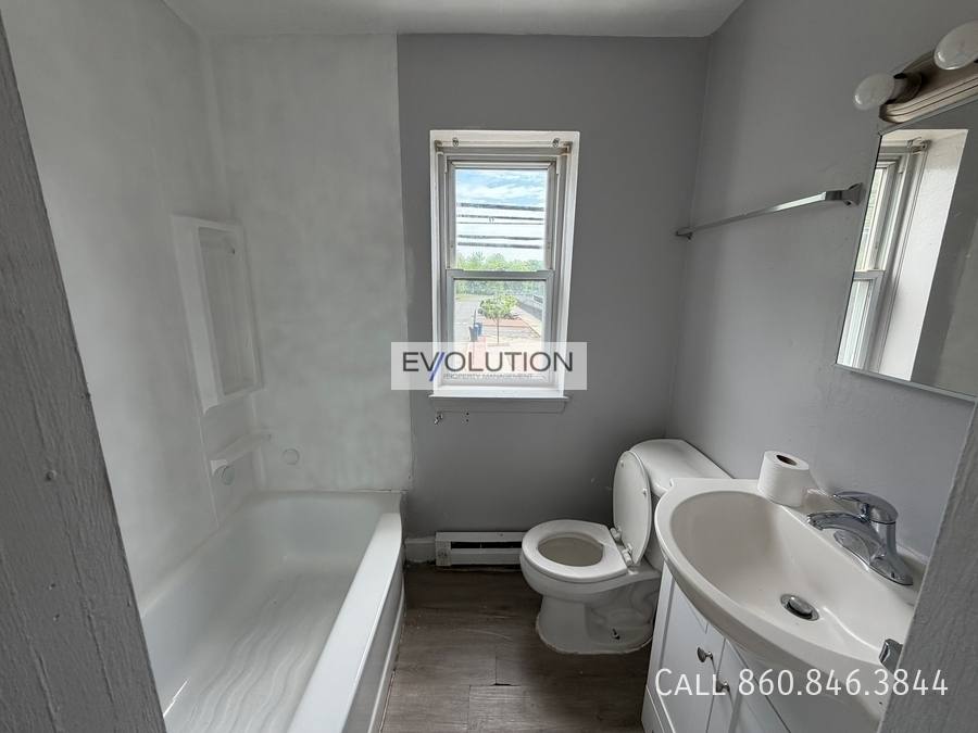 Apartment for rent at 5 Upson St #5, Bristol, CT 06010