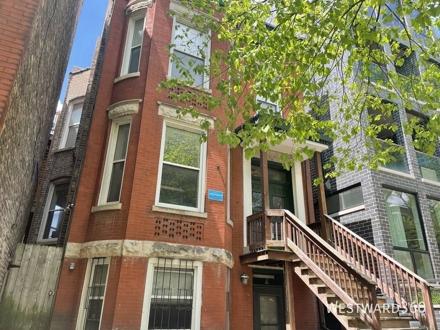 Apartment for rent at 3506 N Reta Ave #2, Chicago, IL 60657