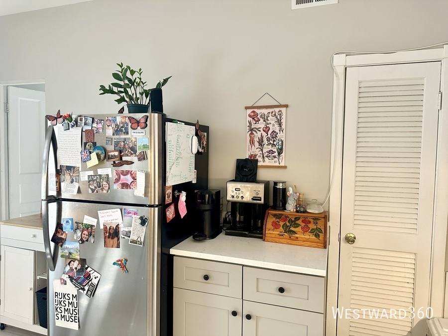 Apartment for rent at 3506 N Reta Ave #2, Chicago, IL 60657