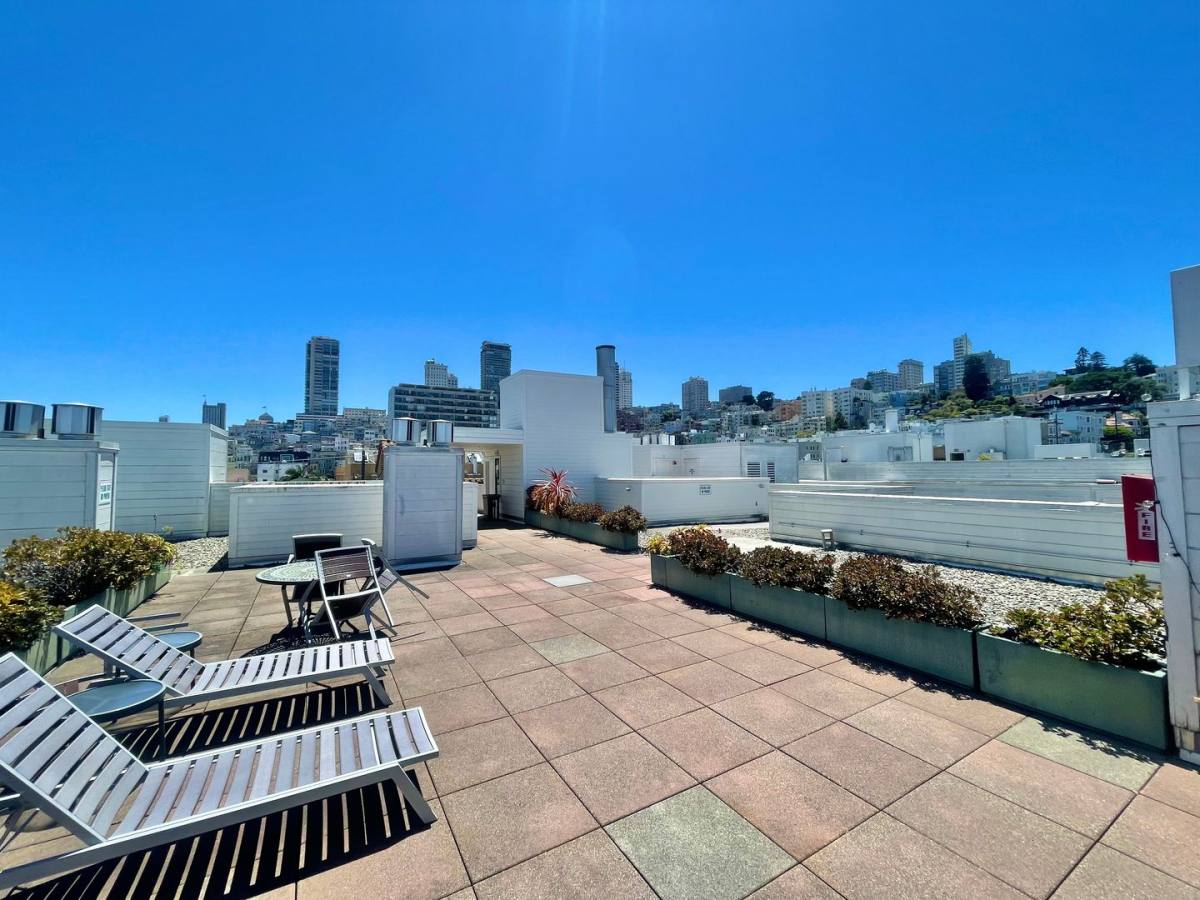 Apartment for rent at 650 Chestnut St, San Francisco, CA 94133