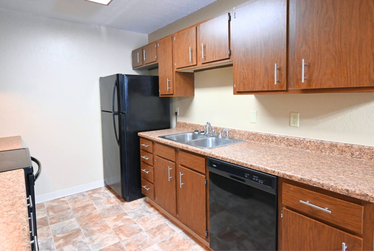 Apartment for rent at 3260 Raven Oaks Dr #5, Dubuque, IA 52001