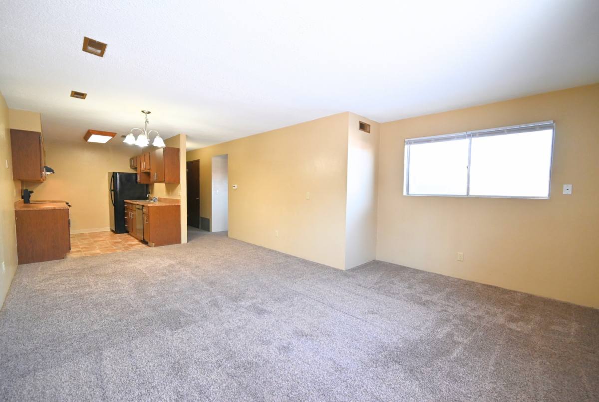 Apartment for rent at 3260 Raven Oaks Dr #5, Dubuque, IA 52001