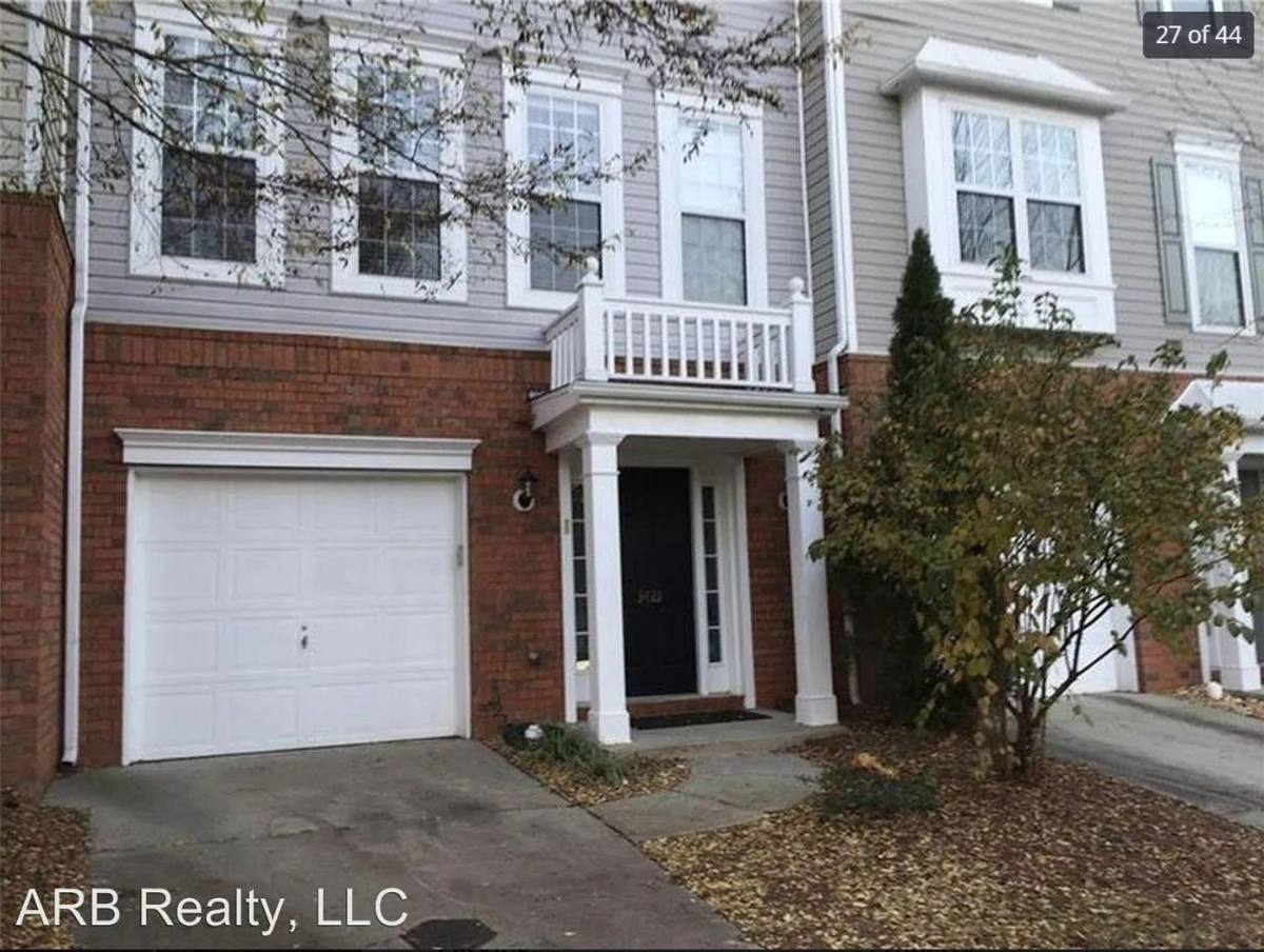 Townhouse for rent at 3423 Lathenview Court, Alpharetta, GA 30004