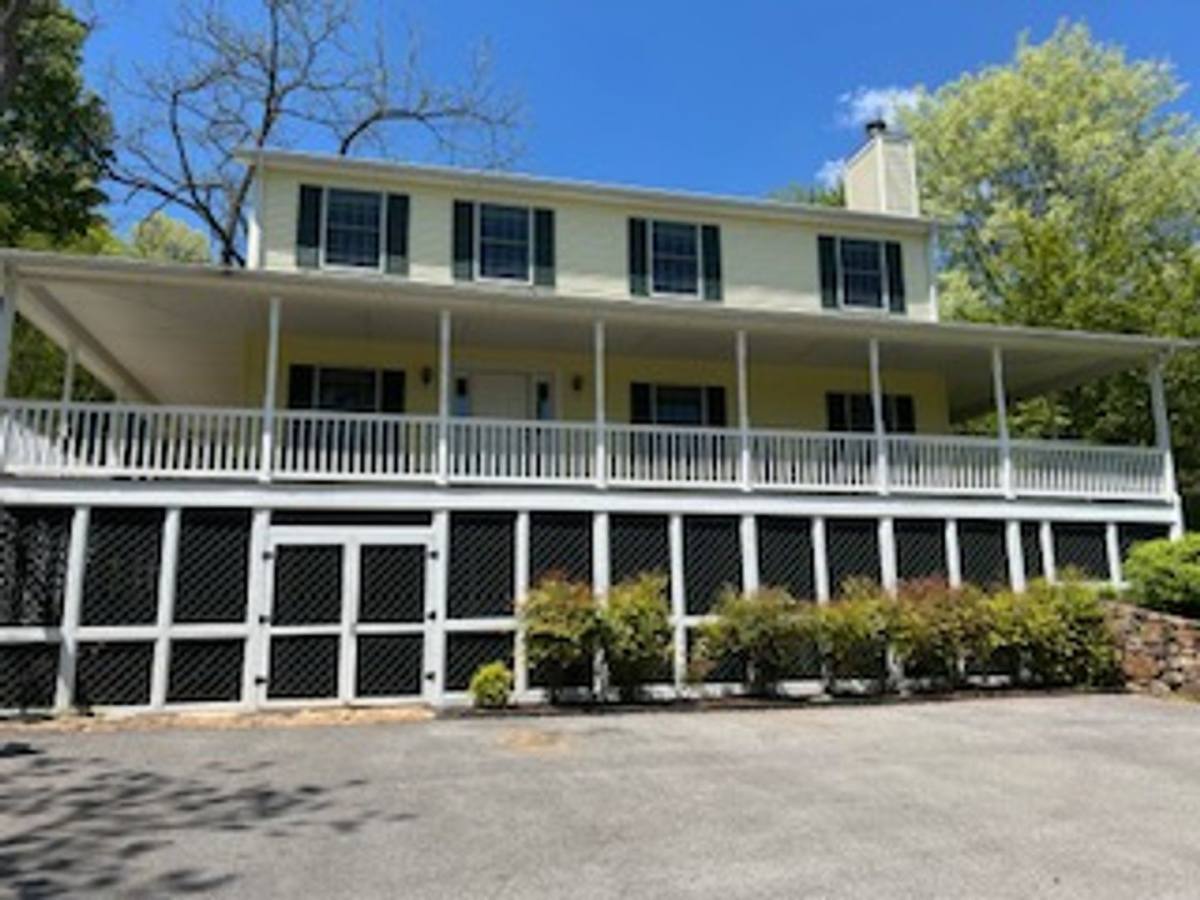 House for rent at 71 Hotel Lane, Paint Bank, VA 24131