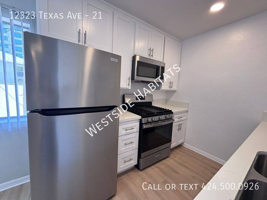 Apartment for rent at 12323 Texas Ave #21, Los Angeles, CA 90025