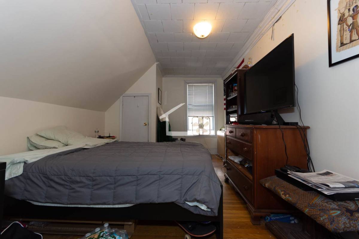 House for rent at 52 Brainerd Rd #3, Allston, MA 02134
