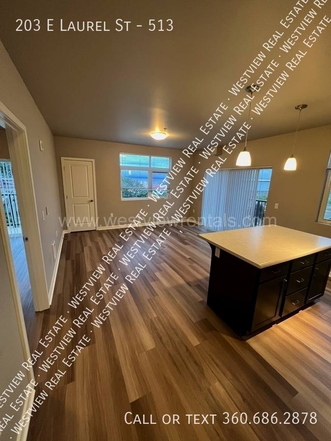 Apartment for rent at 203 E Laurel St #513, Bellingham, WA 98225