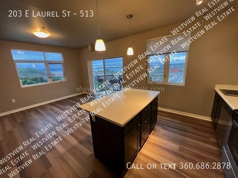 Apartment for rent at 203 E Laurel St #513, Bellingham, WA 98225