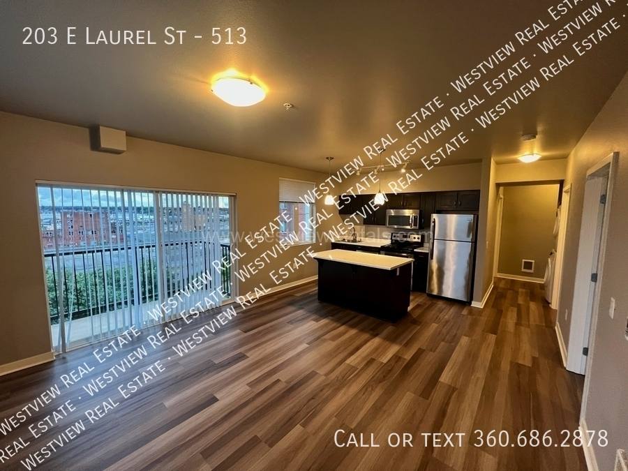 Apartment for rent at 203 E Laurel St #513, Bellingham, WA 98225