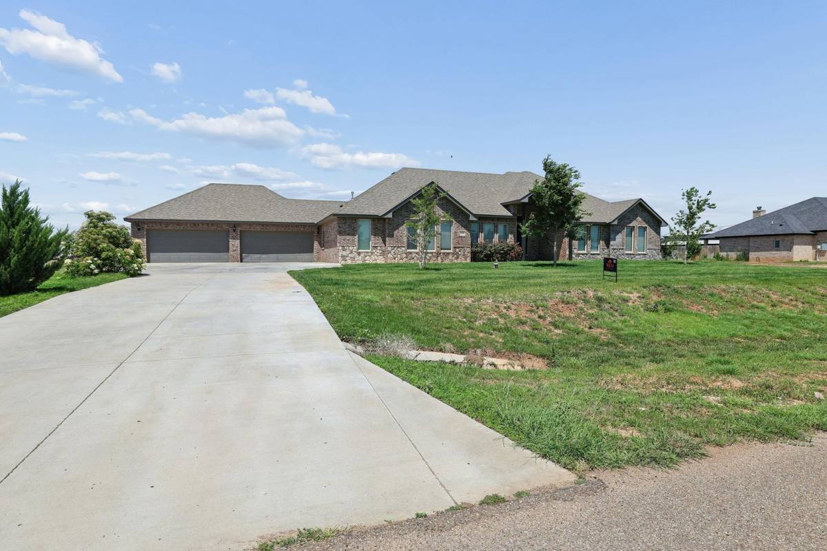 House for rent at 9240 Highland Springs Dr, Amarillo, TX 79119