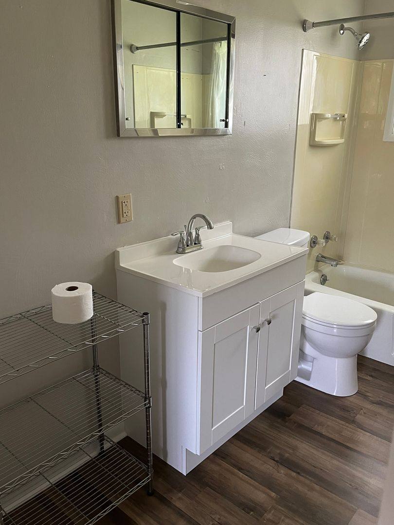 Apartment for rent at 1851-1853 W Grandview Blvd, Erie, PA 16509