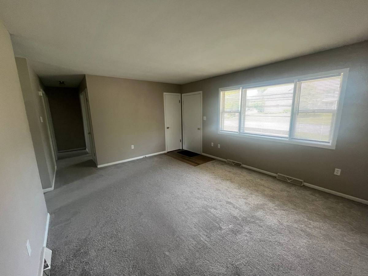Apartment for rent at 1851-1853 W Grandview Blvd, Erie, PA 16509