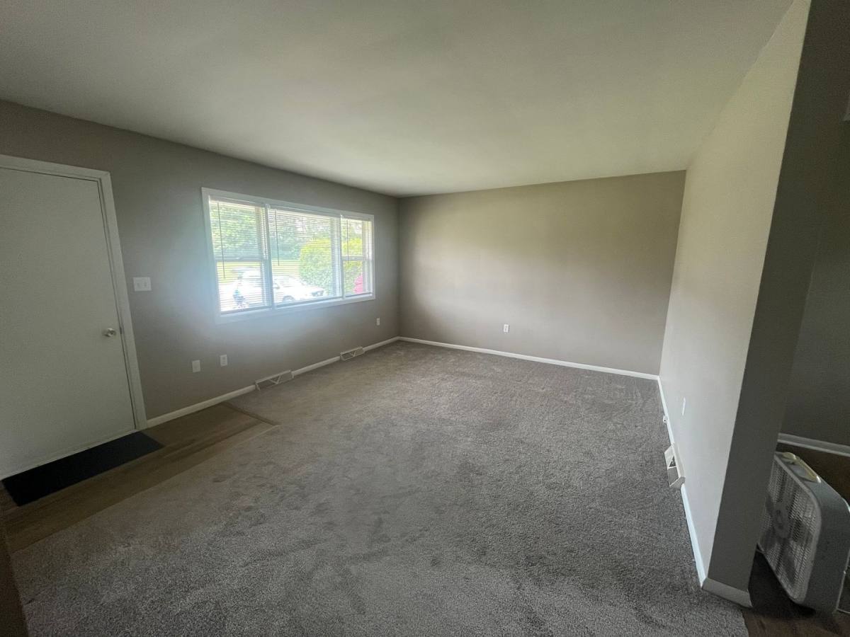 Apartment for rent at 1851-1853 W Grandview Blvd, Erie, PA 16509