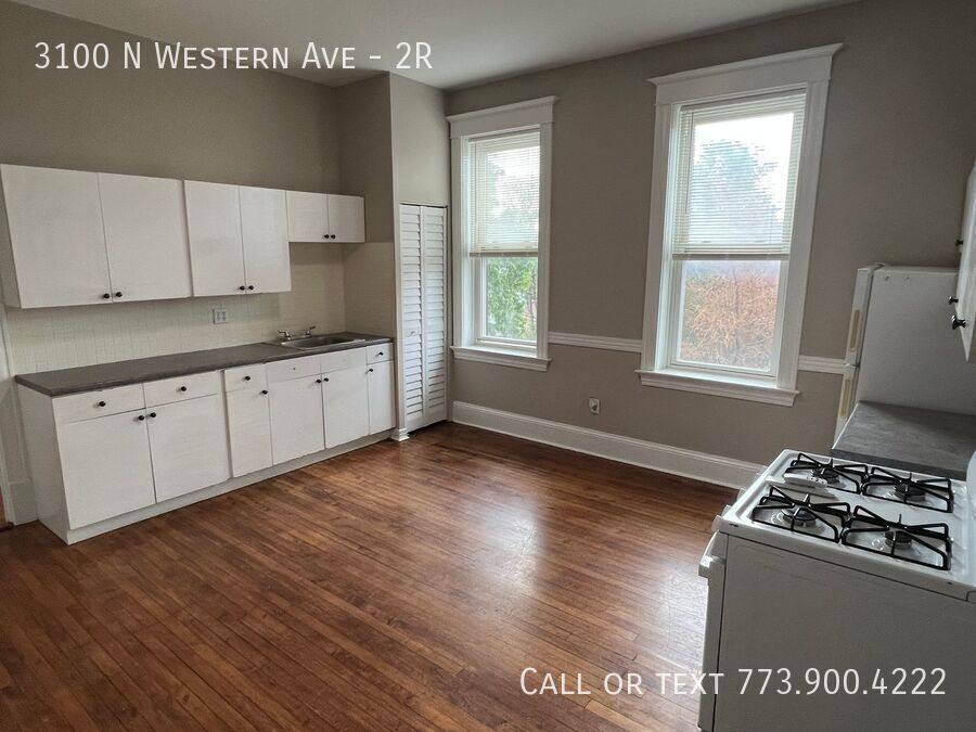 Apartment for rent at 3100 N Western Ave #2R, Chicago, IL 60618