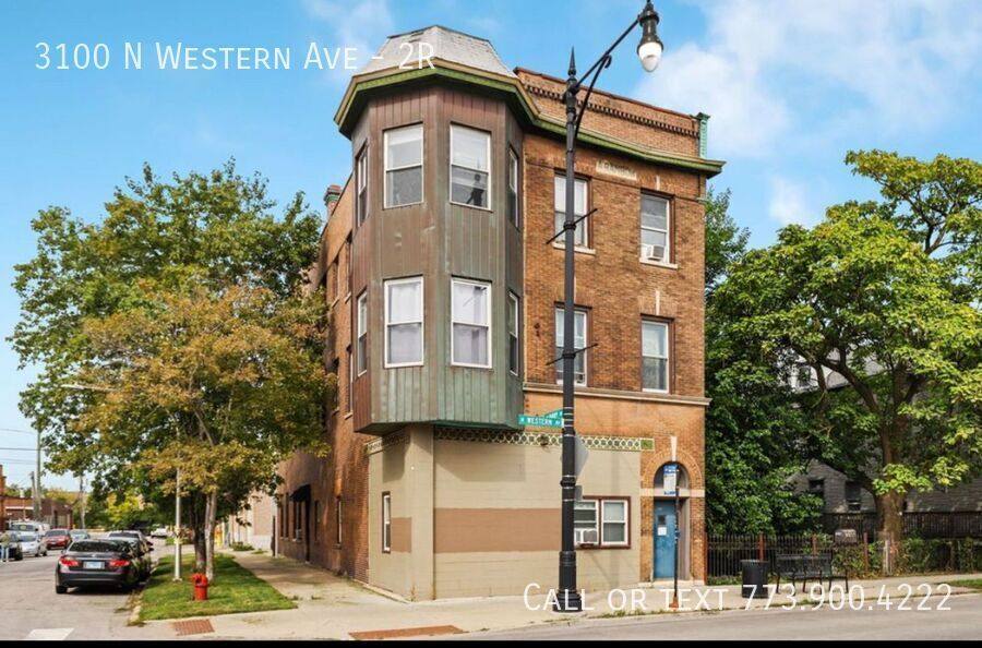 Apartment for rent at 3100 N Western Ave #2R, Chicago, IL 60618