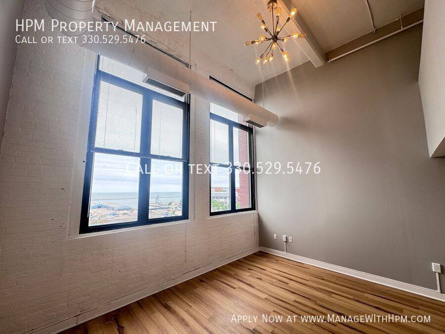 Apartment for rent at 1133 W 9th St #706, Cleveland, OH 44113