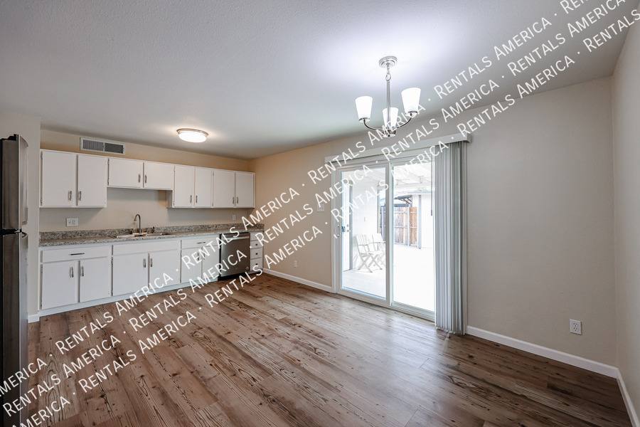 House for rent at 13861 N 48th Ave, Glendale, AZ 85306